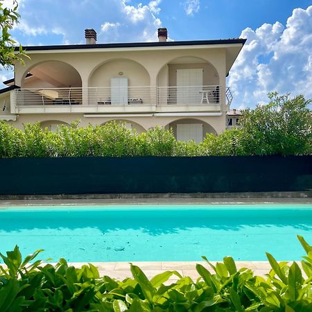 Dimora Di Charme Con Piscina E Giardino,Vicina Alla Spiaggia Сирмионе Экстерьер фото